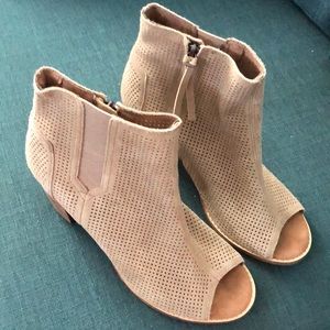 TOMS booties